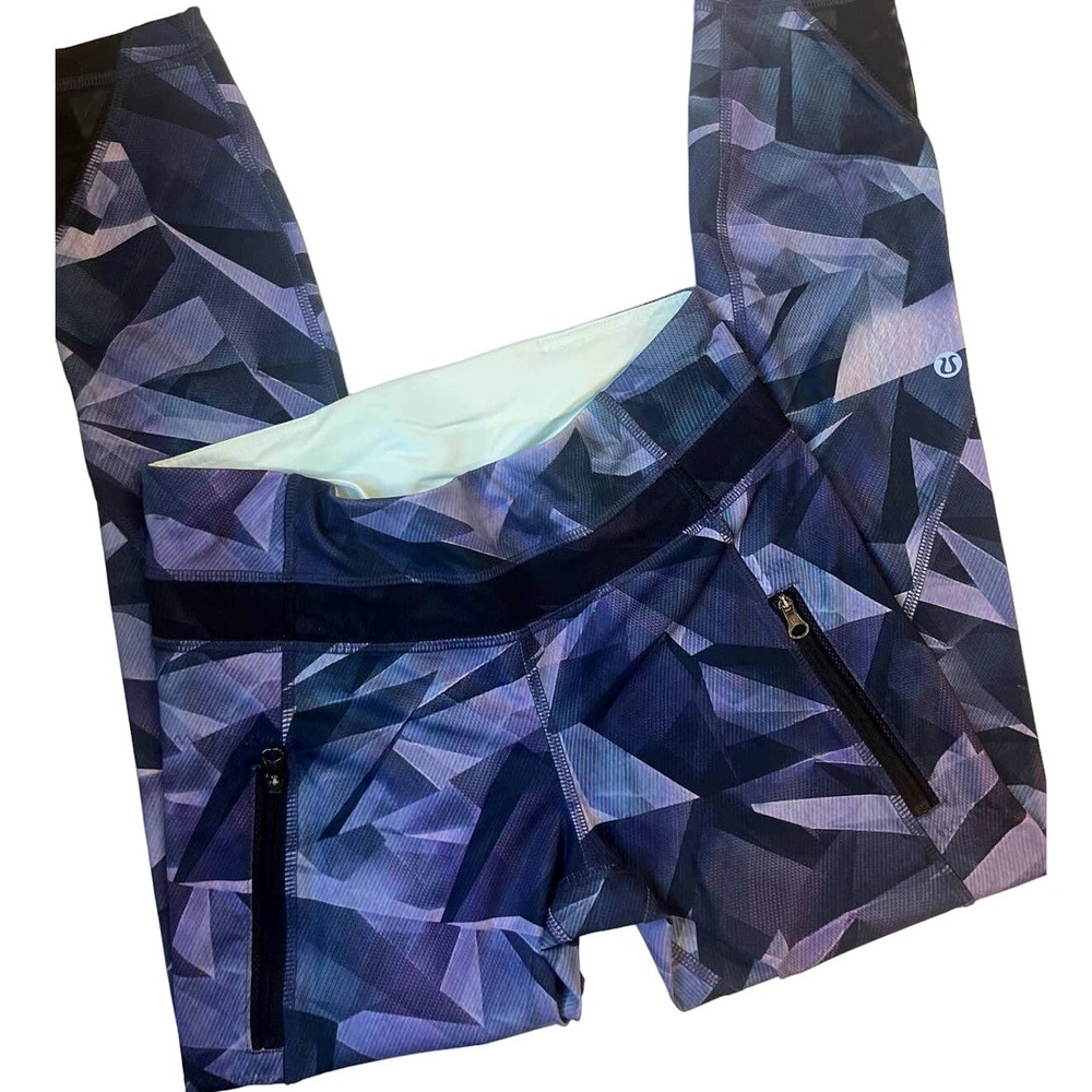 Lululemon purple leggings size 4‎